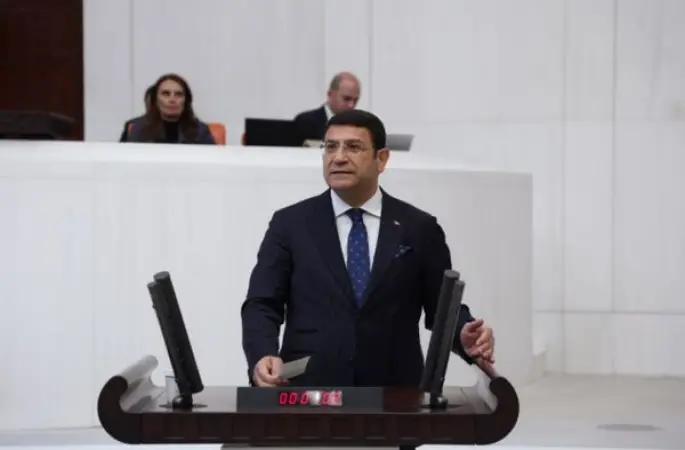 Şahin: İtiraz edenleri susturan bu yönetim, tehlike çanlarının sesini bizzat kesmiştir