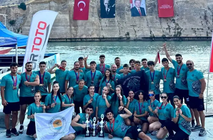 Samsun Büyükşehir Spor Kulübü Dragon Bot Şampiyonası’nda 3 kupa kazandı