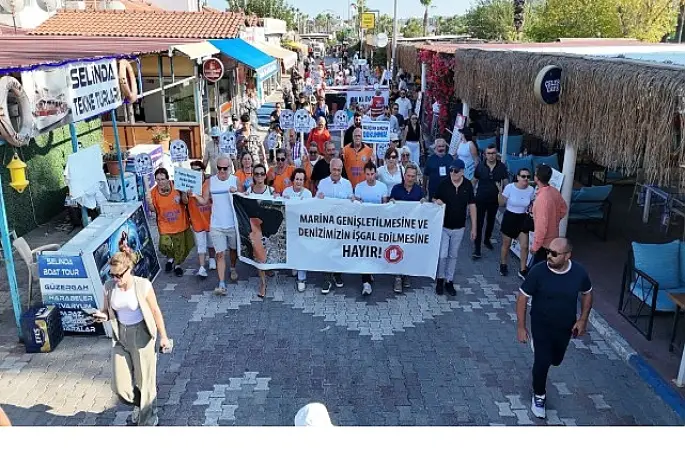 Sığacık'tan güçlü mesaj: “Deniz bizim, Sığacık hepimizin"