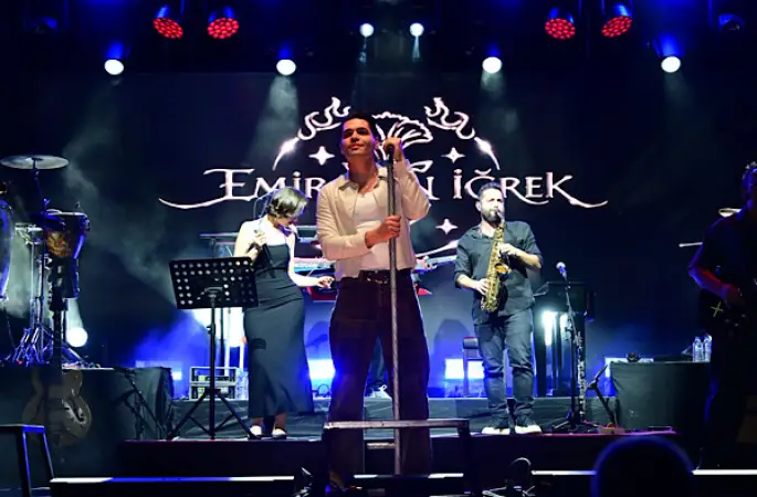 Söke'nin kurtuluş yıl dönümü Emir Can İğrek konseriyle kutlandı