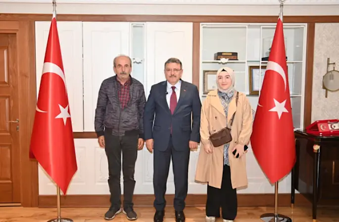 Trabzon Büyükşehir Belediye Başkanı Genç, 8 şehidin ailesini ağırladı