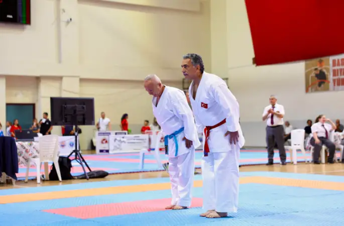 Uluslararası Gemlik Karate Turnuvası'nda 29 il ve 15 ülkeden sporcular buluştu
