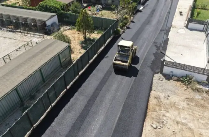 Umurbey’de 2 bin 700 ton asfalt serildi