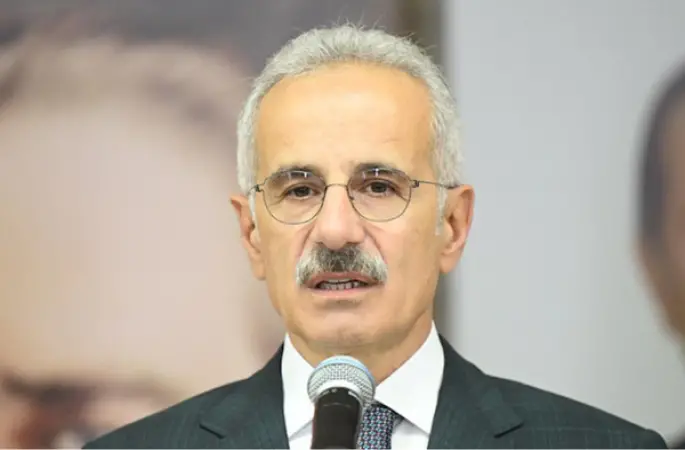 Uraloğu: Türksat 6A ile Türkiye, haberleşme uydusu üreten 11 ülkeden biri oldu