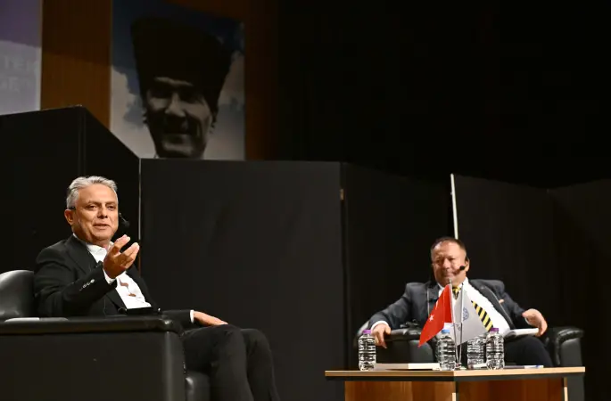 Uysal: Siyasetin topluma güven ve gelecek duygusu vermesi gerekiyor