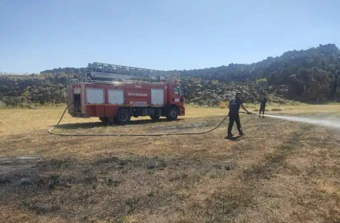 Van'da son 10 günde 239 anız, ot ve bahçe yangınına müdahale edildi