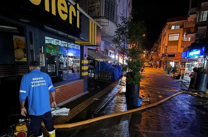 Yenişehir Belediyesi'nden su baskınlarına jet müdahale