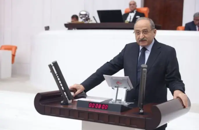 Yılmaz’dan torba yasa uygulamasına eleştiri