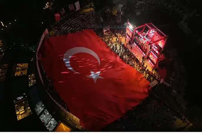 Zafer Bayramı Bayrampaşa'da coşkuyla kutlandı