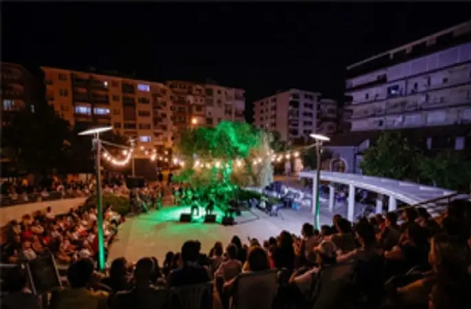 Zeytin ağacının altında “Gece Makamı" ezgileri